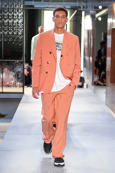 Look 98